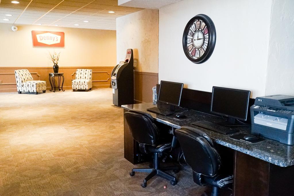 Boarders Inn & Suites By Cobblestone Hotels - Grand Island Extérieur photo