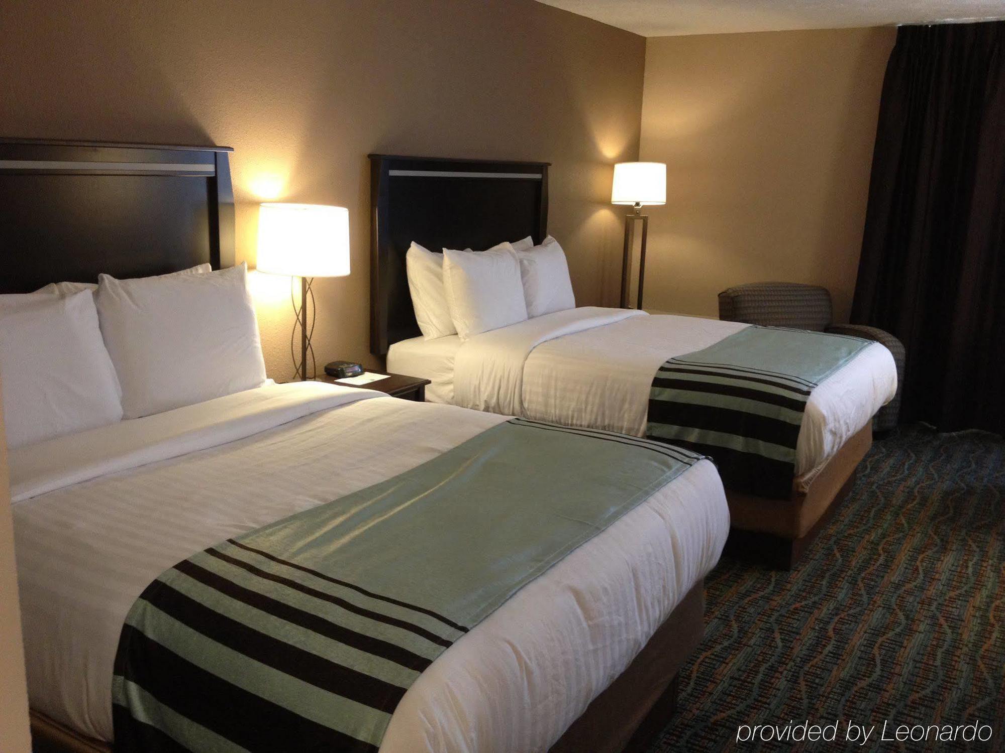 Boarders Inn & Suites By Cobblestone Hotels - Grand Island Extérieur photo