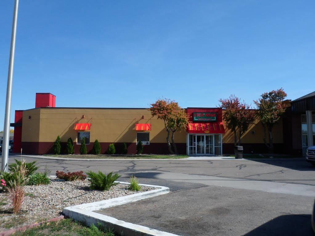 Boarders Inn & Suites By Cobblestone Hotels - Grand Island Extérieur photo